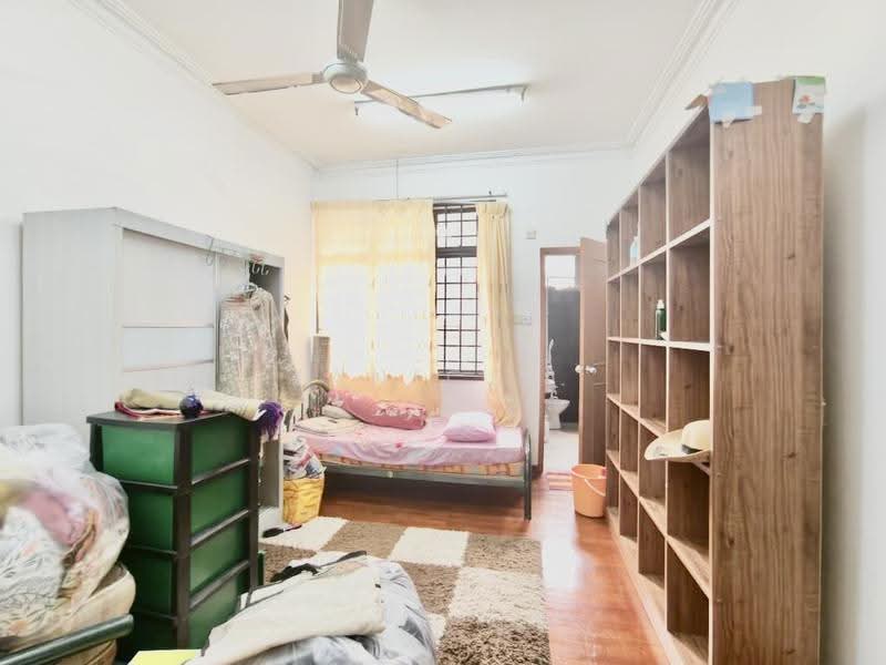 Rumah Teres 2-Tingkat untuk Dijual di Taman Perling (Perling) - Janice . - Bedroom - PropertyGuru.com.my