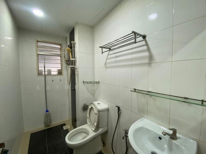 Condominium for Rent at Plaza Menjalara - Kathreen Thang - Bathroom - PropertyGuru.com.my