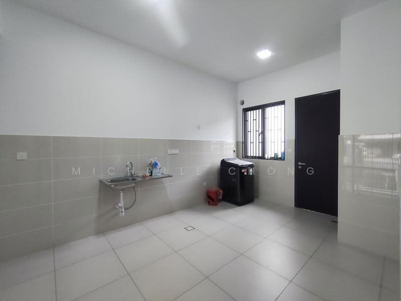 2-storey Terraced House for Rent in Elmina (Shah Alam) - Michelle Chong - Kitchen - PropertyGuru.com.my