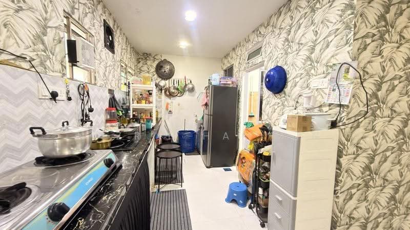 2-storey Terraced House for Sale in Bandar Saujana Putra (Tanjong Duabelas) - Nazrin Hakimin - Kitchen - PropertyGuru.com.my