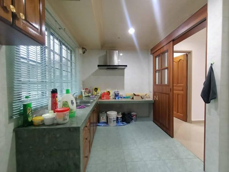 2-storey Terraced House for Sale in BANDAR PUCHONG JAYA (Puchong) - Steven Tan - Kitchen - PropertyGuru.com.my