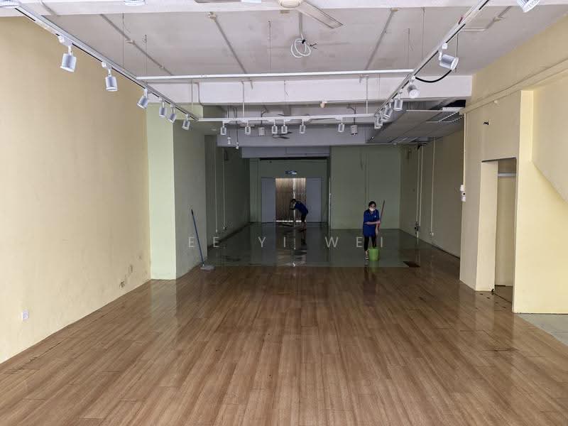Shop for Rent in KL City Centre (Kuala Lumpur) - Lee Yi Wei - Interior - PropertyGuru.com.my