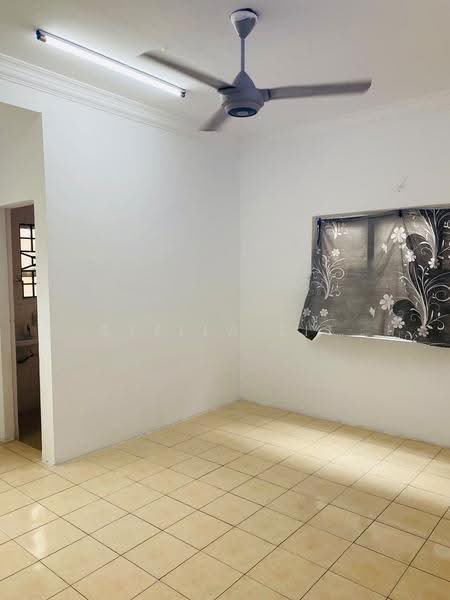 Pangsapuri untuk Dijual di Vista Indah Putra - Stella Sit - Interior - PropertyGuru.com.my