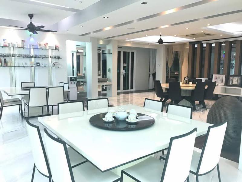 Rumah Banglo untuk Dijual di Petaling Jaya (Selangor) - Aka Lim - Dining Room - PropertyGuru.com.my
