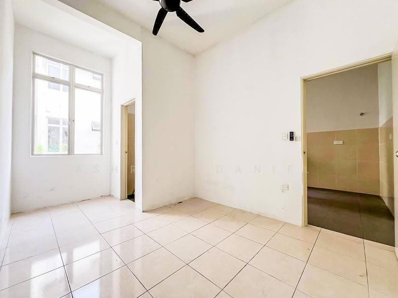 2-storey Terraced House for Sale in Bandar Mahkota (Banting) - Ashraff Daniel - PropertyGuru.com.my