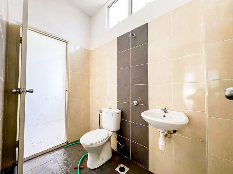 2-storey Terraced House for Sale in Bandar Mahkota (Banting) - Ashraff Daniel - PropertyGuru.com.my