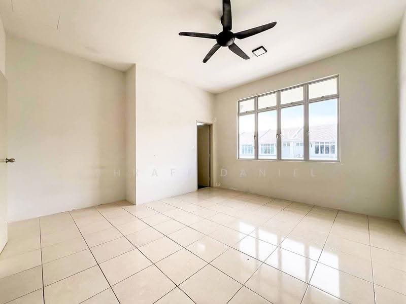 2-storey Terraced House for Sale in Bandar Mahkota (Banting) - Ashraff Daniel - PropertyGuru.com.my