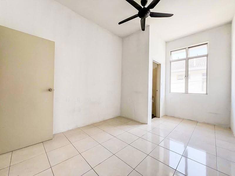 2-storey Terraced House for Sale in Bandar Mahkota (Banting) - Ashraff Daniel - PropertyGuru.com.my