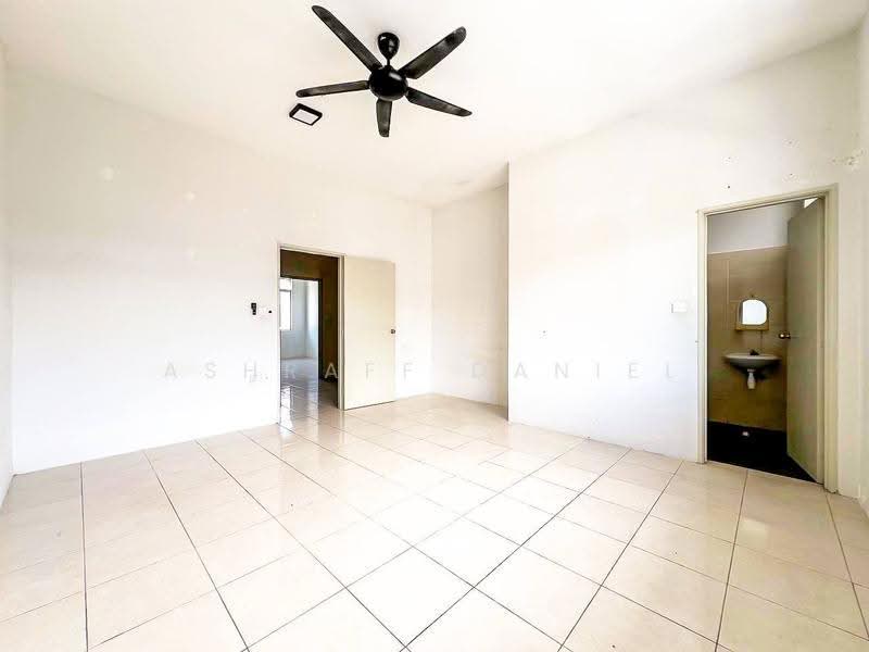 2-storey Terraced House for Sale in Bandar Mahkota (Banting) - Ashraff Daniel - PropertyGuru.com.my