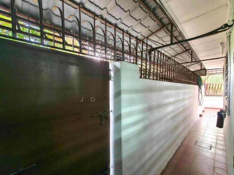 Rumah Teres untuk Dijual di Taman Damai Jaya (Skudai) - Jo Chia - Exterior - PropertyGuru.com.my