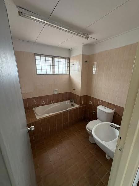 Rumah Teres 2-Tingkat untuk Disewa di Sri Petaling (Kuala Lumpur) - David Lao - Bathroom - PropertyGuru.com.my