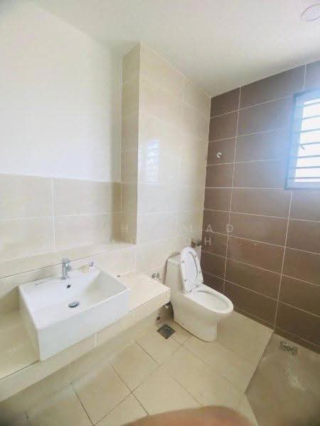 Terraced House for Sale in Beranang (Selangor) - Muhammad Nazli Mohd Amin - Bathroom - PropertyGuru.com.my
