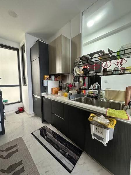 Kediaman Servis untuk Dijual di Setia Sky 88 - Ravinish Ravinthran - Kitchen - PropertyGuru.com.my