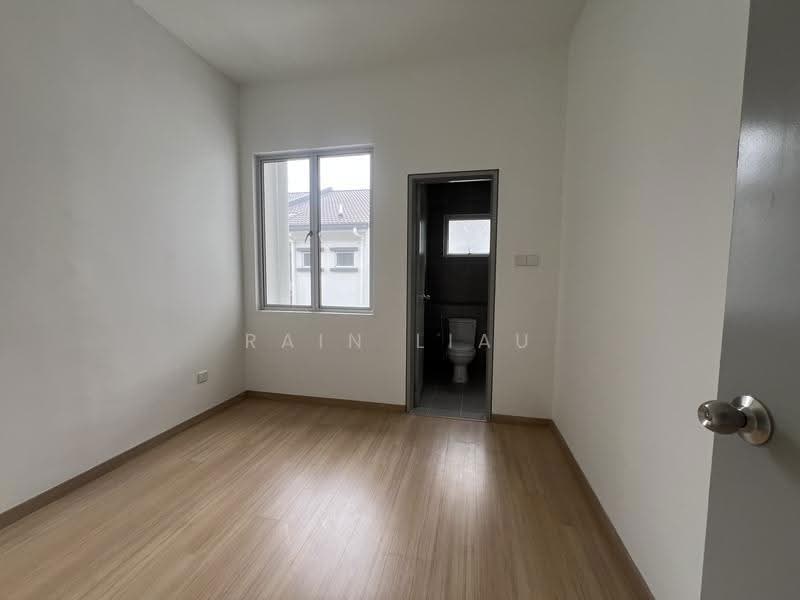 Rumah Teres 2-Tingkat untuk Disewa di Klang (Selangor) - Rain Liau - Bathroom - PropertyGuru.com.my