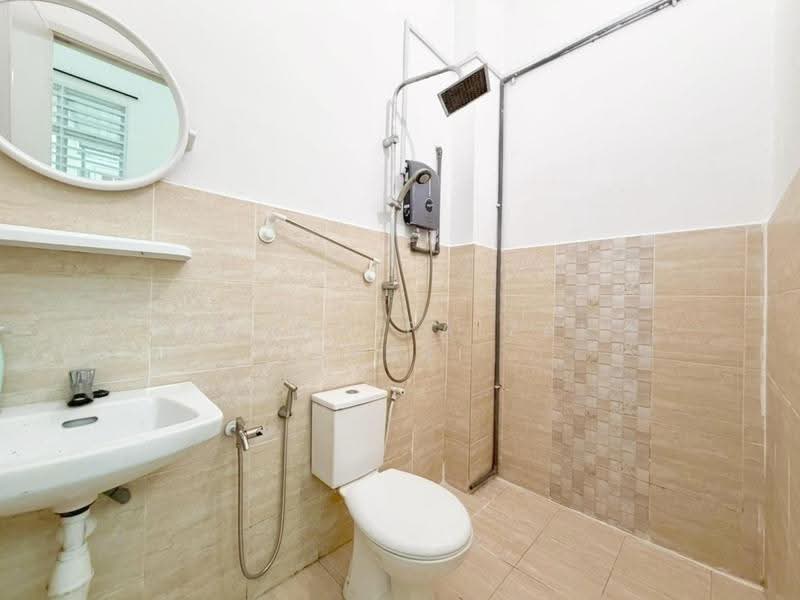 1-storey Terraced House for Sale in Taman Saujana Indah (Bukit Katil) - Ahmad Faizal Basri - Bathroom - PropertyGuru.com.my