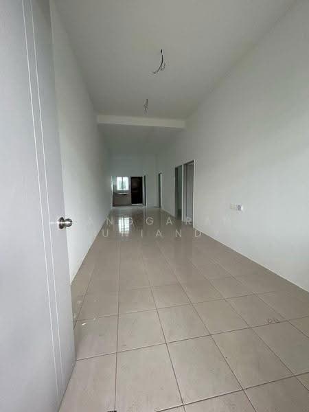 1-storey Terraced House for Sale in Rumah Teras Setingkat Di Lunas, Kedah (Lunas) - Sanggaran Muniandy - Corridor - PropertyGuru.com.my