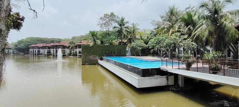 Rumah Teres 2-Tingkat untuk Disewa di Leisure Farm (Gelang Patah) - Jason Chua - Pool - PropertyGuru.com.my