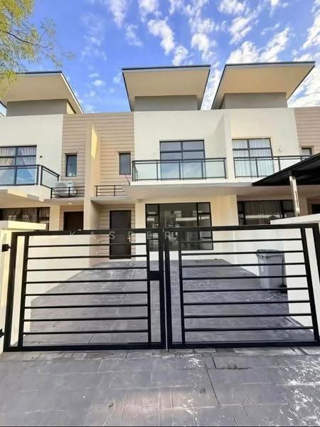 2-storey Terraced House for Sale in Taman Damansara Aliff (Tampoi) - Kasper Lee - Exterior - PropertyGuru.com.my