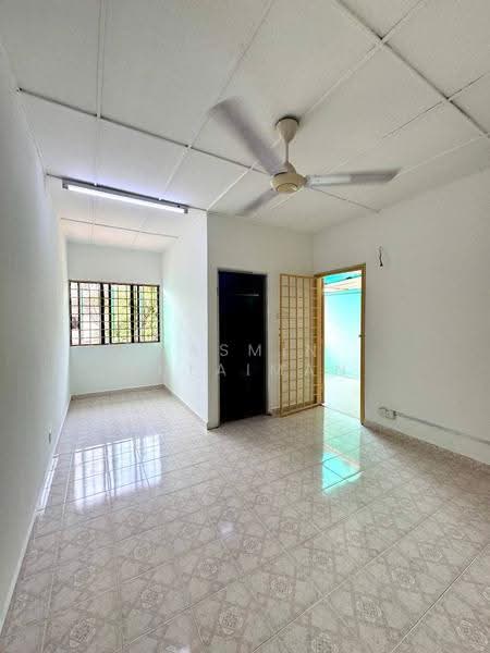 2-storey Terraced House for Sale in Pandan Jaya (Ampang) - Yasmin Sulaiman - Living Room - PropertyGuru.com.my