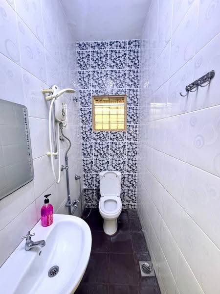 2-storey Terraced House for Sale in Pandan Jaya (Ampang) - Yasmin Sulaiman - Bathroom - PropertyGuru.com.my