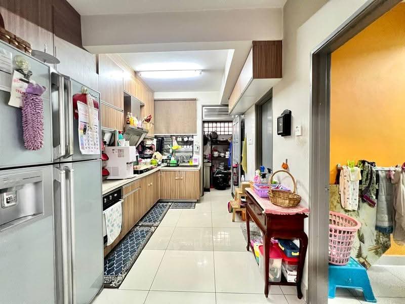 2.5-storey Terraced House for Sale in Seksyen 7 (Shah Alam) - Adaw Zain - Kitchen - PropertyGuru.com.my