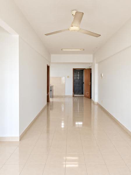 Pangsapuri untuk Dijual di Puncak Desa Apartment - Edmund CH Leow - Corridor - PropertyGuru.com.my