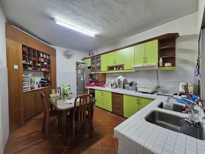 2-storey Terraced House for Sale in Taman Bukit Desa (Taman Desa) - Dlynie Ooi - Kitchen - PropertyGuru.com.my