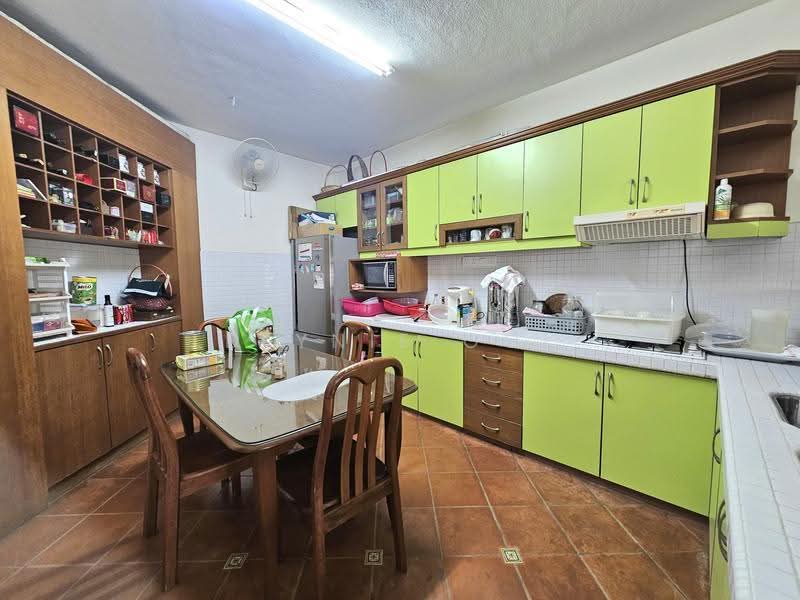 2-storey Terraced House for Sale in Taman Bukit Desa (Taman Desa) - Dlynie Ooi - Kitchen - PropertyGuru.com.my