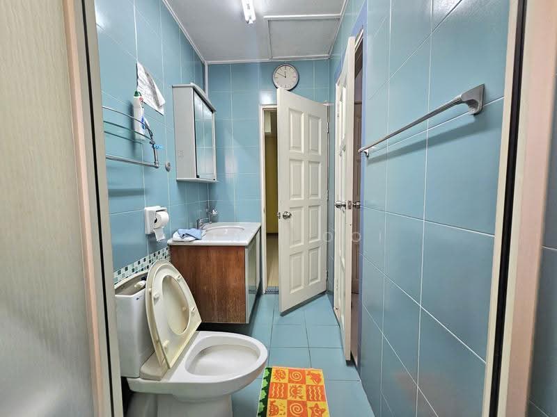 2-storey Terraced House for Sale in Taman Bukit Desa (Taman Desa) - Dlynie Ooi - Bathroom - PropertyGuru.com.my