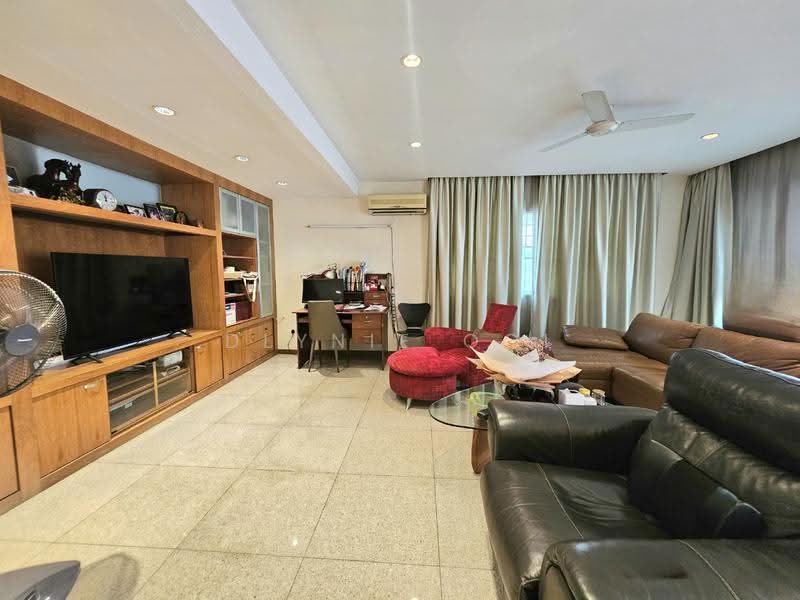 2-storey Terraced House for Sale in Taman Bukit Desa (Taman Desa) - Dlynie Ooi - Living Room - PropertyGuru.com.my