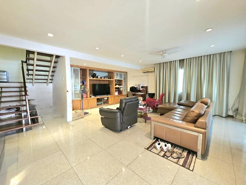 2-storey Terraced House for Sale in Taman Bukit Desa (Taman Desa) - Dlynie Ooi - Living Room - PropertyGuru.com.my