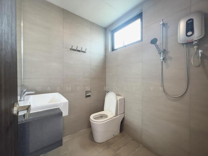 Vila Berkembar untuk Dijual di Taman Bukit Serdang (Seri Kembangan) - Carmen Roselyn - PropertyGuru.com.my