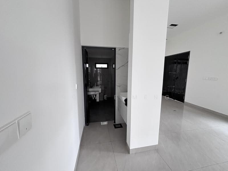 Semi-Detached House for Sale in Johor Bahru (Johor) - Ang Wee Meng - Bathroom - PropertyGuru.com.my