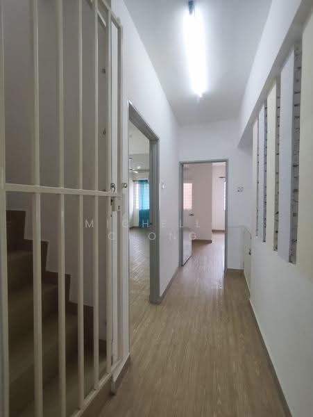 Rumah Teres 2-Tingkat untuk Disewa di Denai Alam (Shah Alam) - Michelle Chong - Corridor - PropertyGuru.com.my