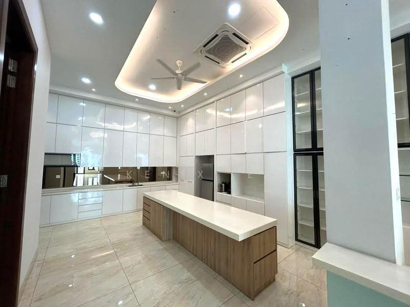 Bungalow House for Sale in Country Heights Damansara (Kuala Lumpur) - Kenix Lee - Kitchen - PropertyGuru.com.my