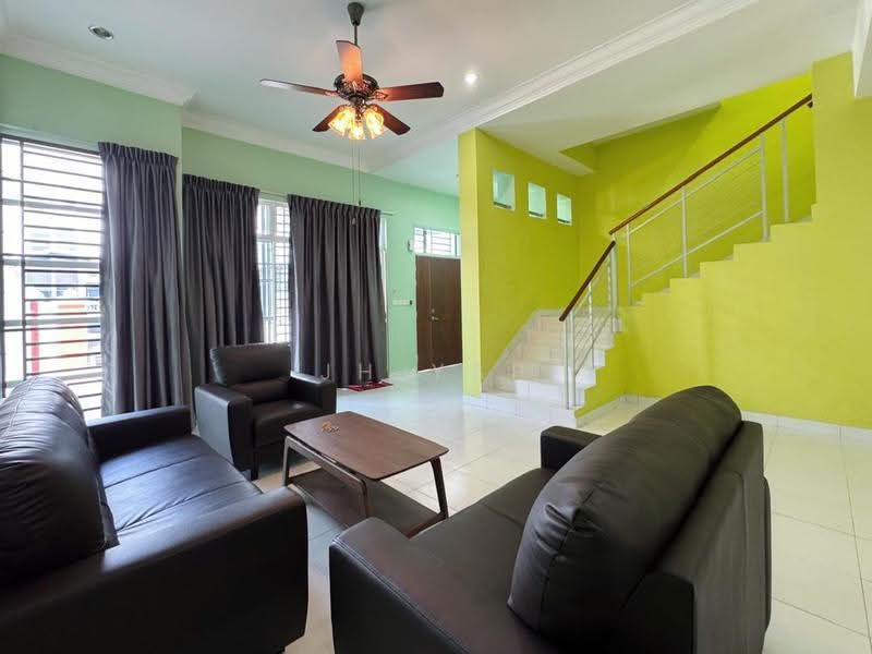2-storey Terraced House for Rent in Taman Lagenda Putra (Kulai) - JH Yap - Living Room - PropertyGuru.com.my
