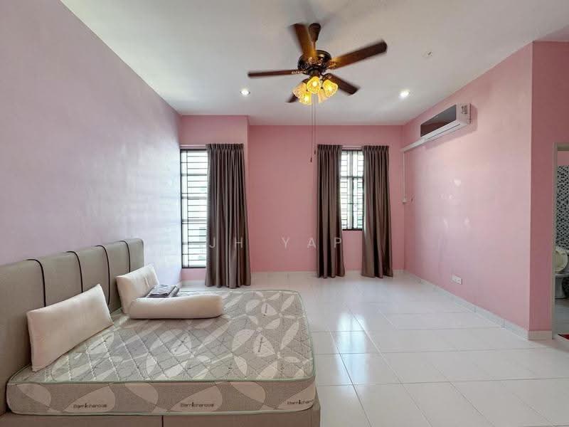 2-storey Terraced House for Rent in Taman Lagenda Putra (Kulai) - JH Yap - Bedroom - PropertyGuru.com.my