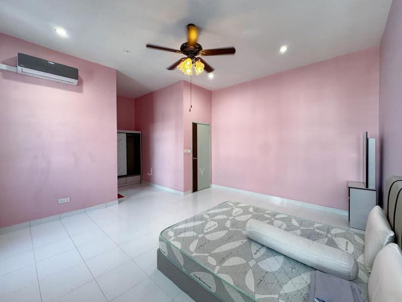 2-storey Terraced House for Rent in Taman Lagenda Putra (Kulai) - JH Yap - Bedroom - PropertyGuru.com.my