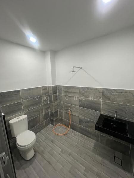 2-storey Terraced House for Sale in Taman Puteri Wangsa (Ulu Tiram) - Yuki Cheng - Bathroom - PropertyGuru.com.my