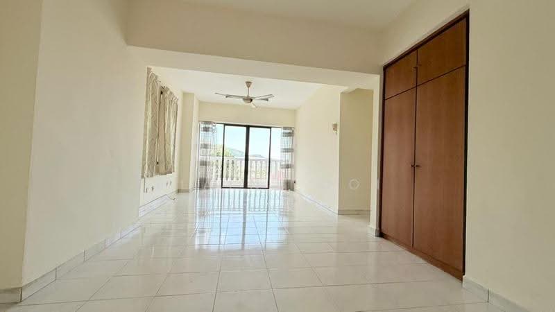 Kondominium untuk Dijual di Menara Greenview - Elaine Ooi - Living Room - PropertyGuru.com.my