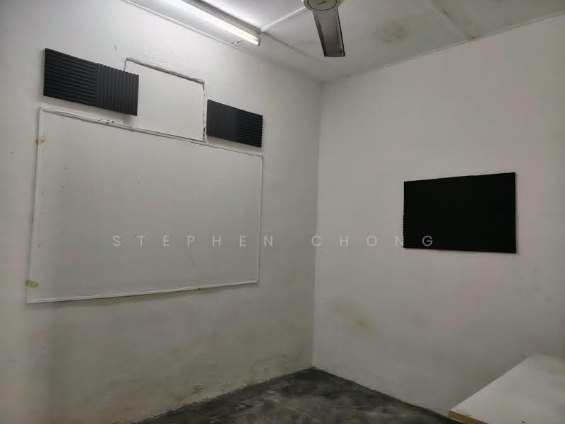 1-storey Terraced House for Sale in Taman Johor Jaya (Johor Bahru) - Stephen Chong - Interior - PropertyGuru.com.my