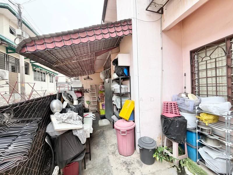 2-storey Terraced House for Sale in Usj 17 (Subang Jaya) - Alif Saad - Exterior - PropertyGuru.com.my