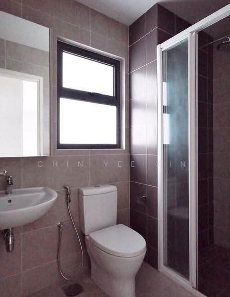 Kondominium untuk Disewa di Lakeville Residence - Chin Yee Xin - Bathroom - PropertyGuru.com.my