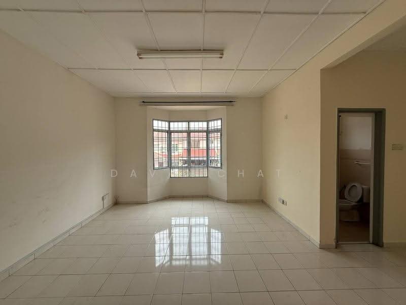 2-storey Terraced House for Sale in Bandar Mahkota Cheras (Cheras) - David Chat - Living Room - PropertyGuru.com.my