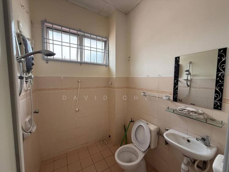 2-storey Terraced House for Sale in Bandar Mahkota Cheras (Cheras) - David Chat - Bathroom - PropertyGuru.com.my