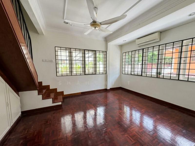 Semi-Detached House for Rent in Bangsar (Kuala Lumpur) - Shahshi T - Living Room - PropertyGuru.com.my
