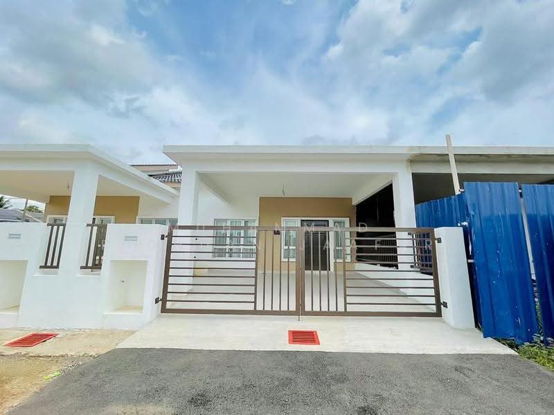 Rumah Teres 1-Tingkat untuk Dijual di Batu Berendam (Melaka) - Muhammad Ridhuan Jaafar - Exterior - PropertyGuru.com.my
