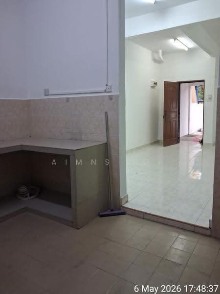 2-storey Terraced House for Sale in Taman Meru (Klang) - Aimns Goy - Kitchen - PropertyGuru.com.my