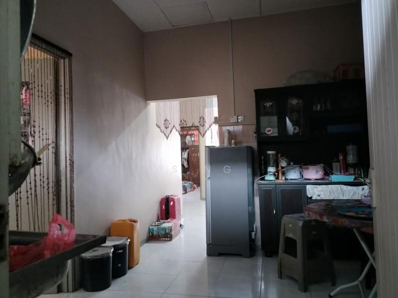 Rumah Teres 1-Tingkat untuk Dijual di Taman Garuda (Durian Tunggal) - Ys Ng - Kitchen - PropertyGuru.com.my