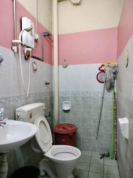 Rumah Teres 1-Tingkat untuk Dijual di Taman Garuda (Durian Tunggal) - Ys Ng - Bathroom - PropertyGuru.com.my